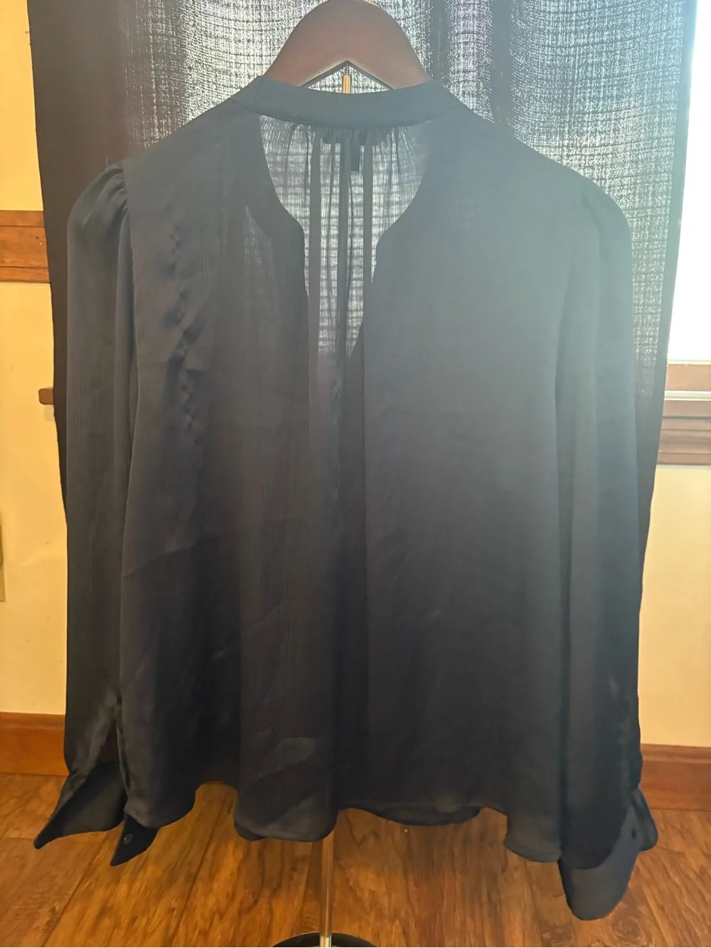 Banana Republic Petite L Black Sheer Chiffon Blouse Keyhole Puff Sleeve Top